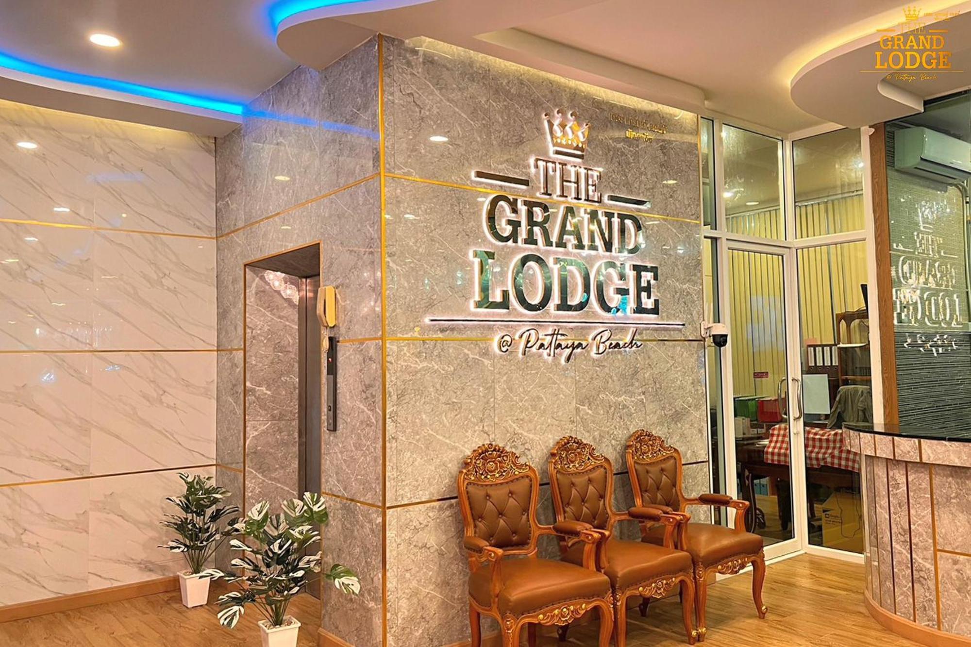 The Grand Lodge Pattaya Exteriör bild
