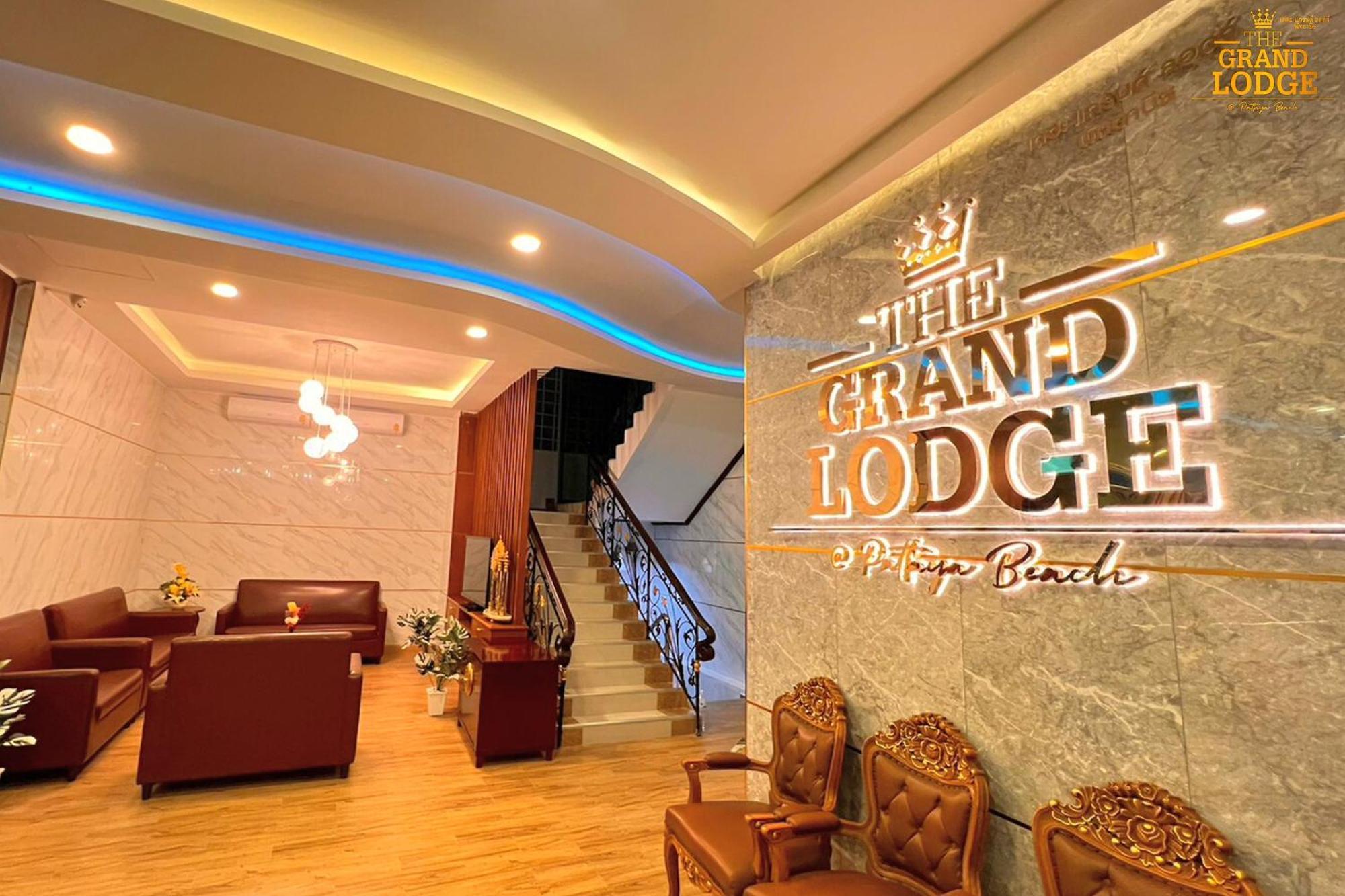 The Grand Lodge Pattaya Exteriör bild